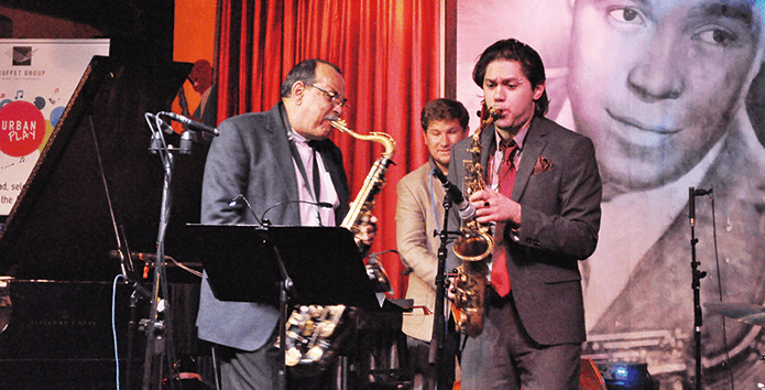 アーニー・ワッツ Nicholas Biello