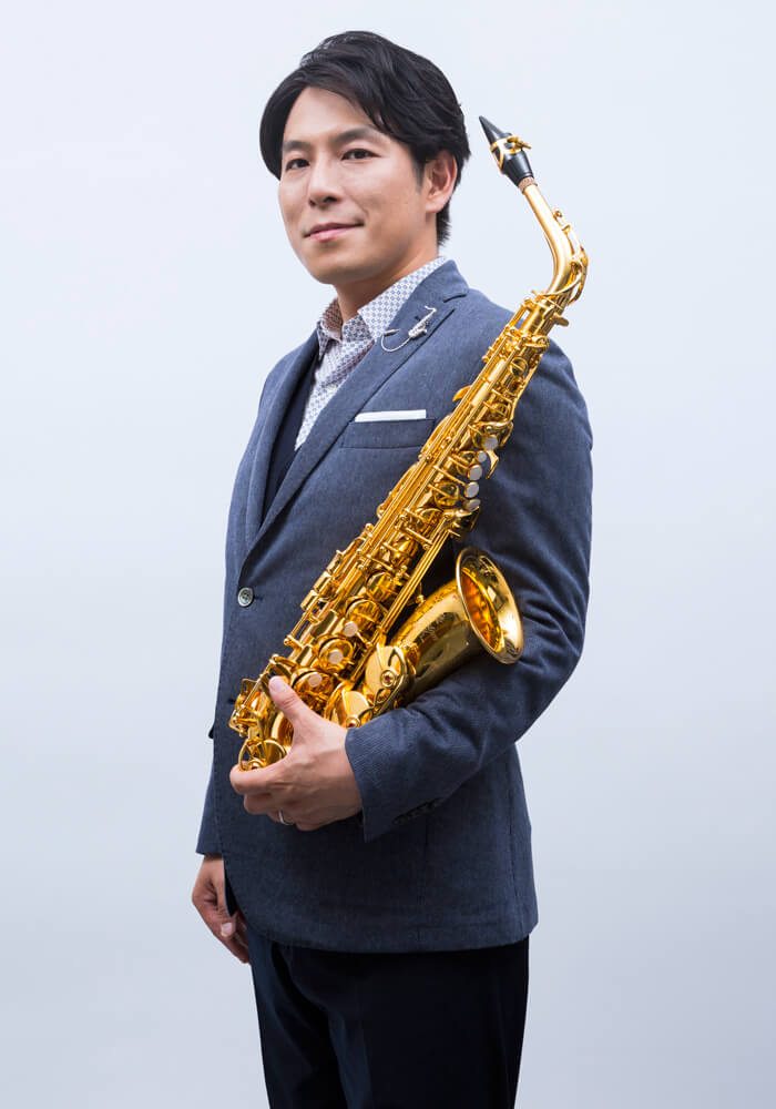 サックス奏者｜國末貞仁 Sadahito Kunisue ｜アーティストガイド SAX